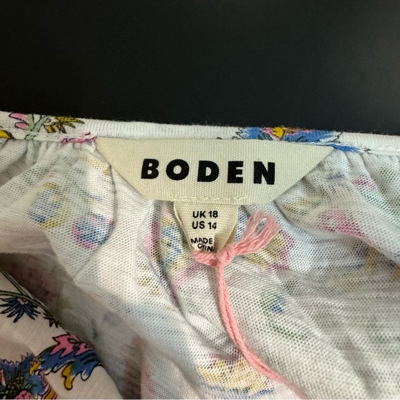 NWT Boden Bohemian Blouse Tee Floral White Size 14 - Picture 3 of 5